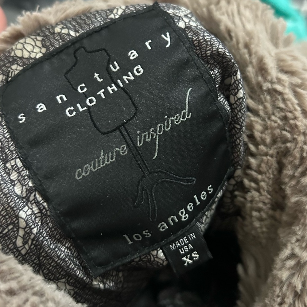 Sanctuary faux fur mock neck button detail vest - Picture 2 of 8
